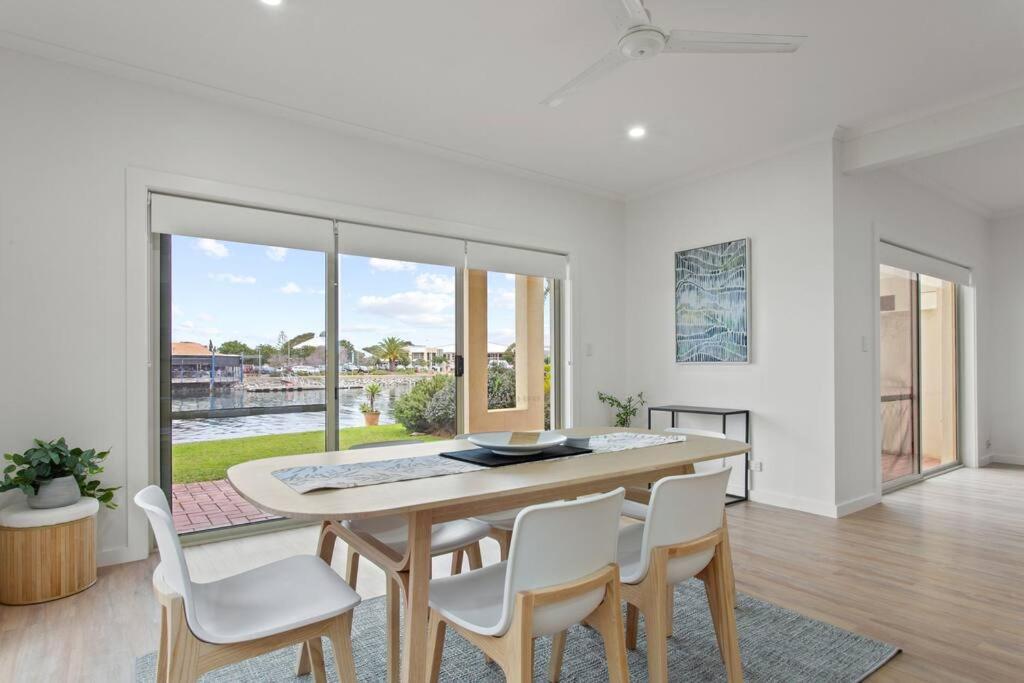 林肯港Waterfront Townhouse - Picturesque Marina Views公寓 外观 照片
