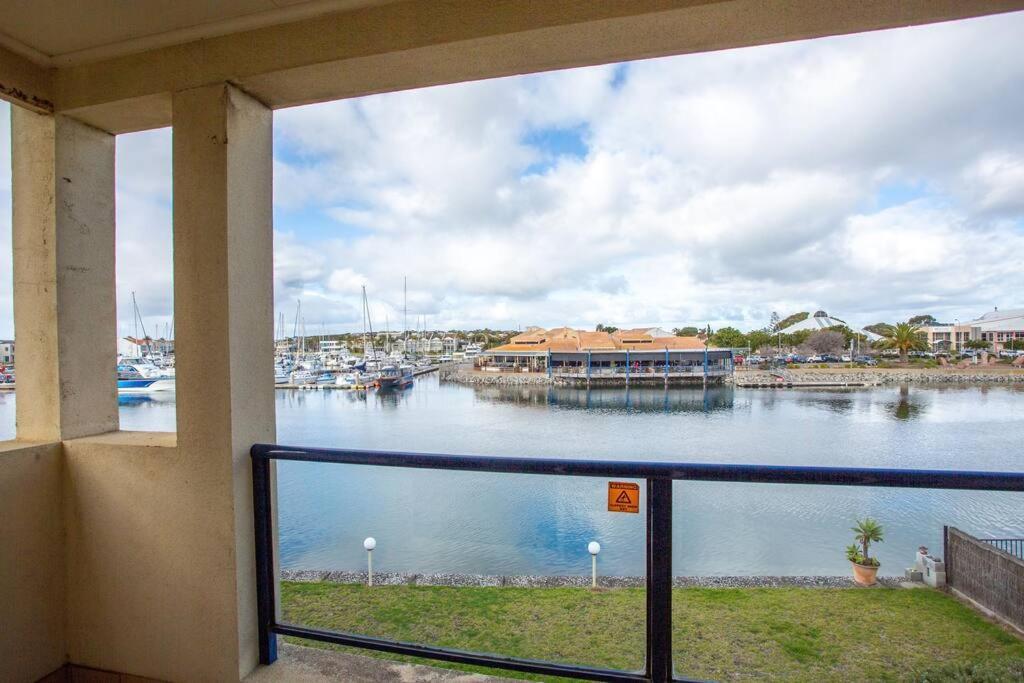 林肯港Waterfront Townhouse - Picturesque Marina Views公寓 外观 照片